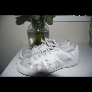 NFINITY VENGEANCE CHEER SHOES